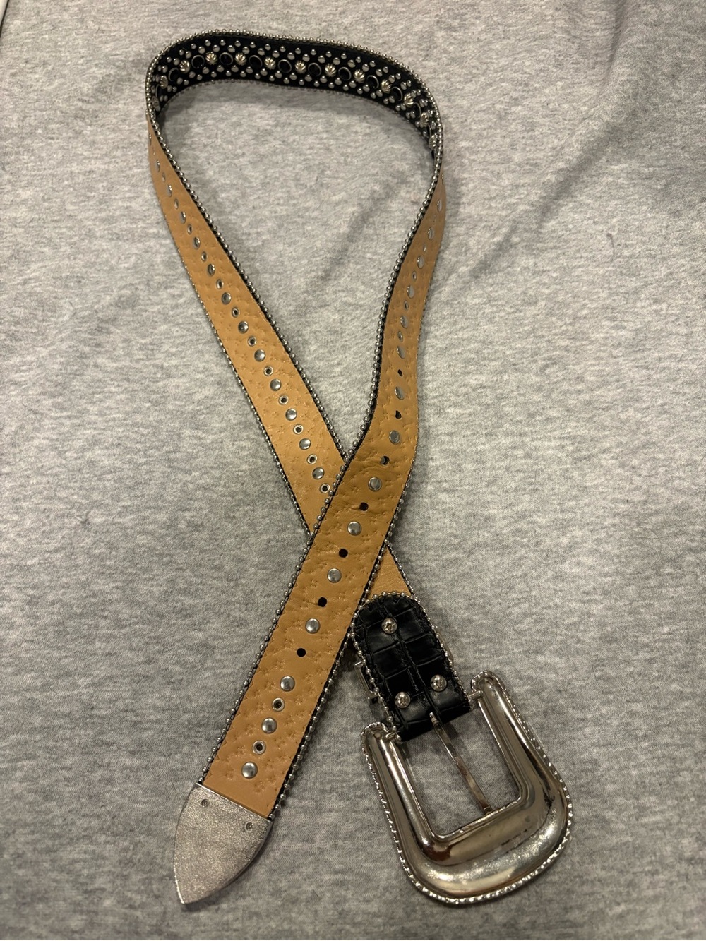 Black Studded Leather Western-Style Belt with Rhinestone Buckle - Picture 3 of 9